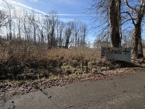 1 Grant St, Clarksville, TN 37043