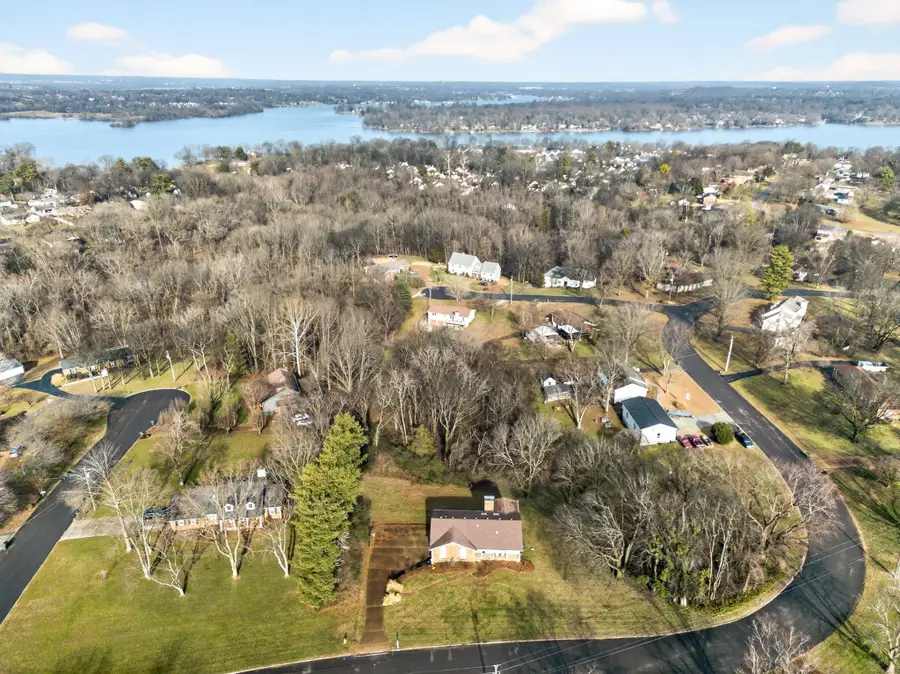 5063 Twin Lakes Dr, Old Hickory, TN 37138 - #2