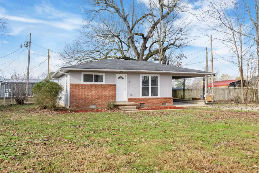 366 Kentucky Ave S, Parsons, TN 38363 - #2