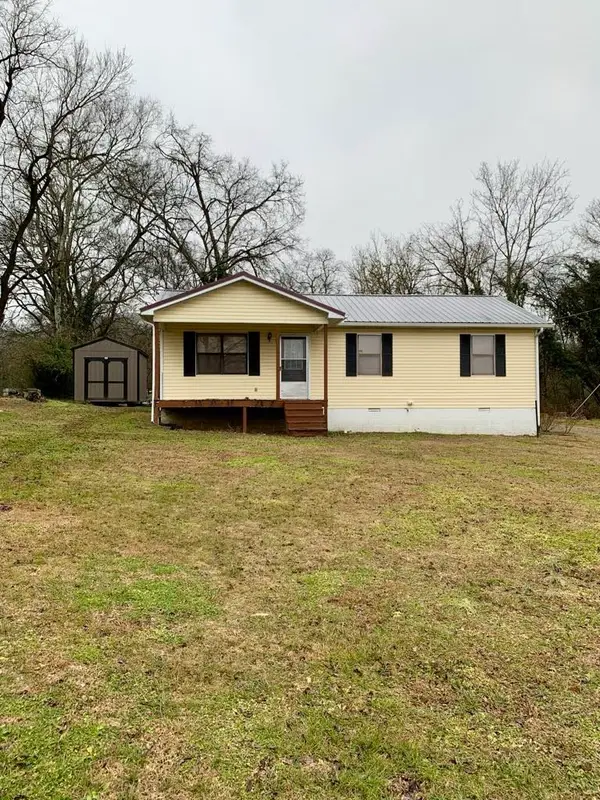 604 Cherry St, Fayetteville, TN 37334