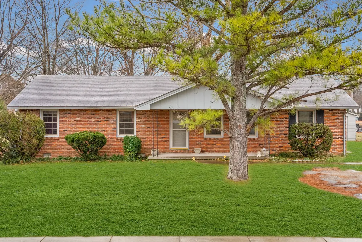 900 Pyle Ln, Hopkinsville, KY 42240 - #1