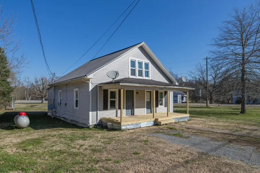 210 Water St, Petersburg, TN 37144 - #3