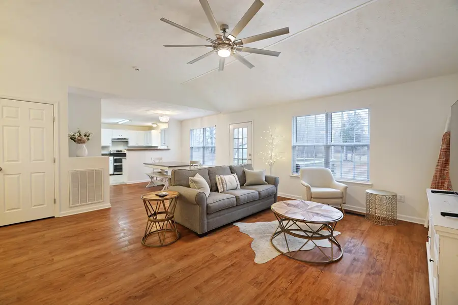 808 Jonathan Dr, Lebanon, TN 37087 - #2