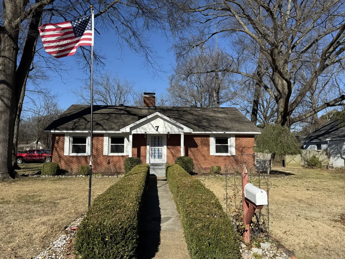7 Shadow Lawn Dr, Jackson, TN 38301 - #1