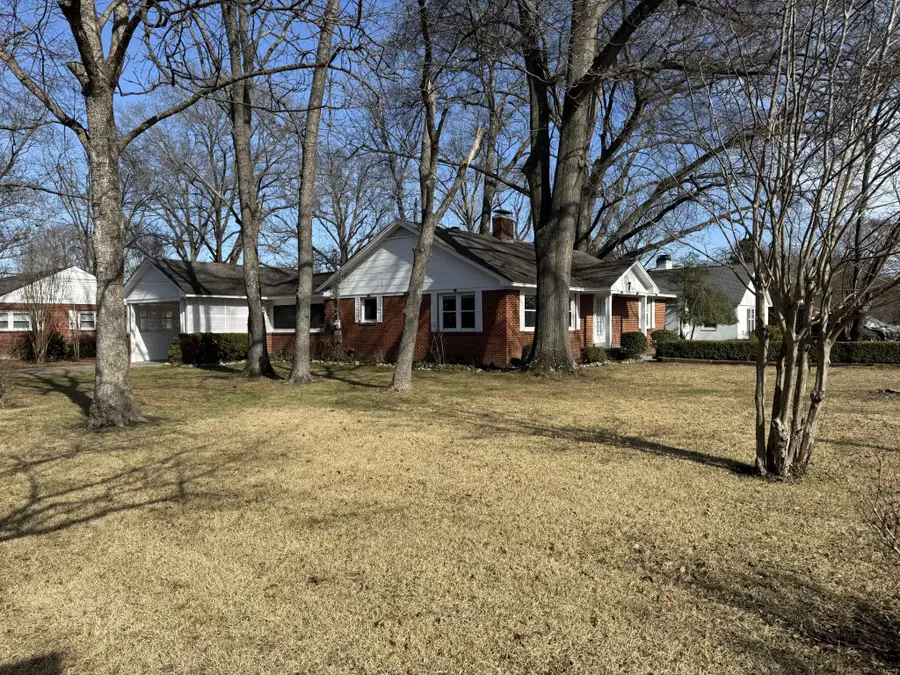 7 Shadow Lawn Dr, Jackson, TN 38301 - #3