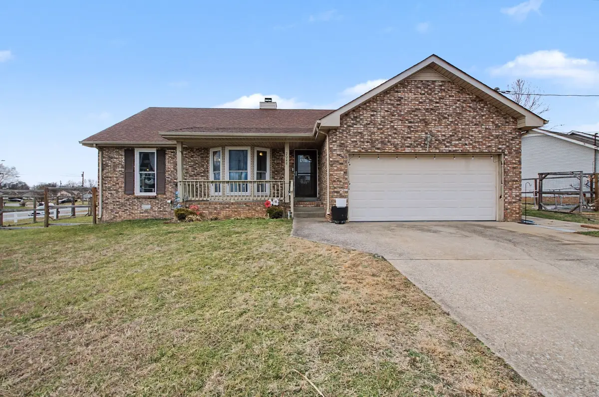 2022 Windmeade Dr, Clarksville, TN 37042 - Image #1