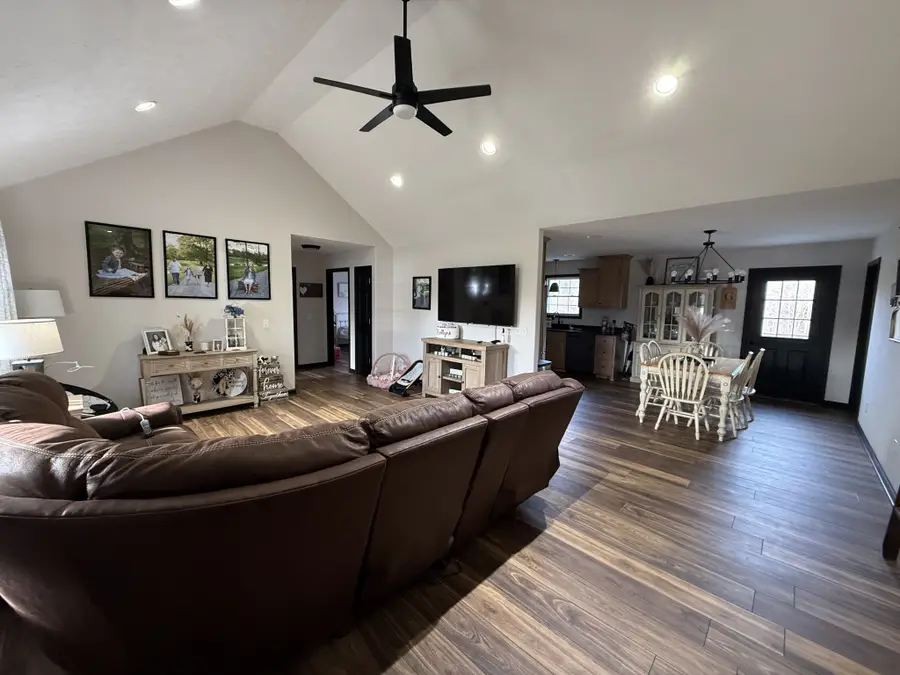 108 Checker Ln, Lafayette, TN 37083 - #3