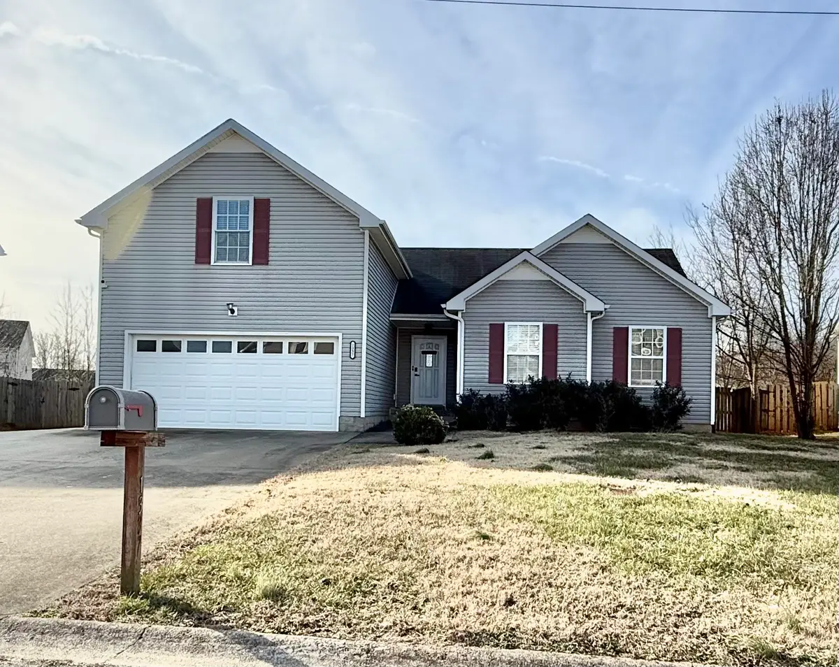 1337 Loren Cir, Clarksville, TN 37042 - #1