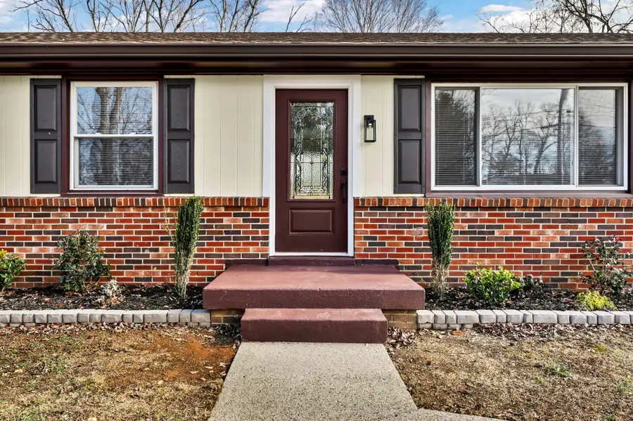 139 W Regent Dr, Clarksville, TN 37043 - Image #3