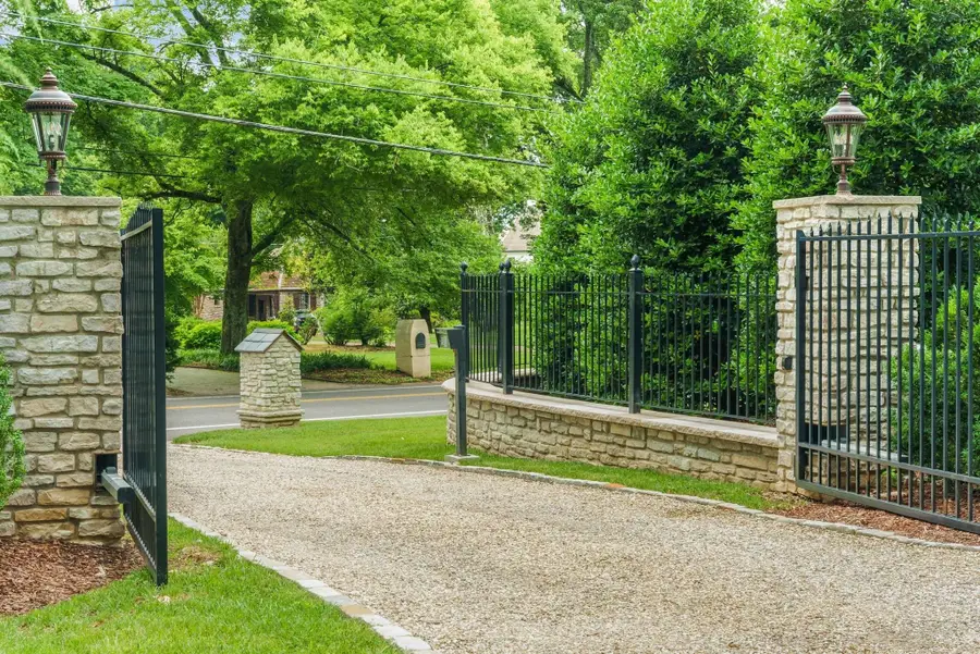 3704 Woodmont Blvd, Nashville, TN 37215 - Image #2