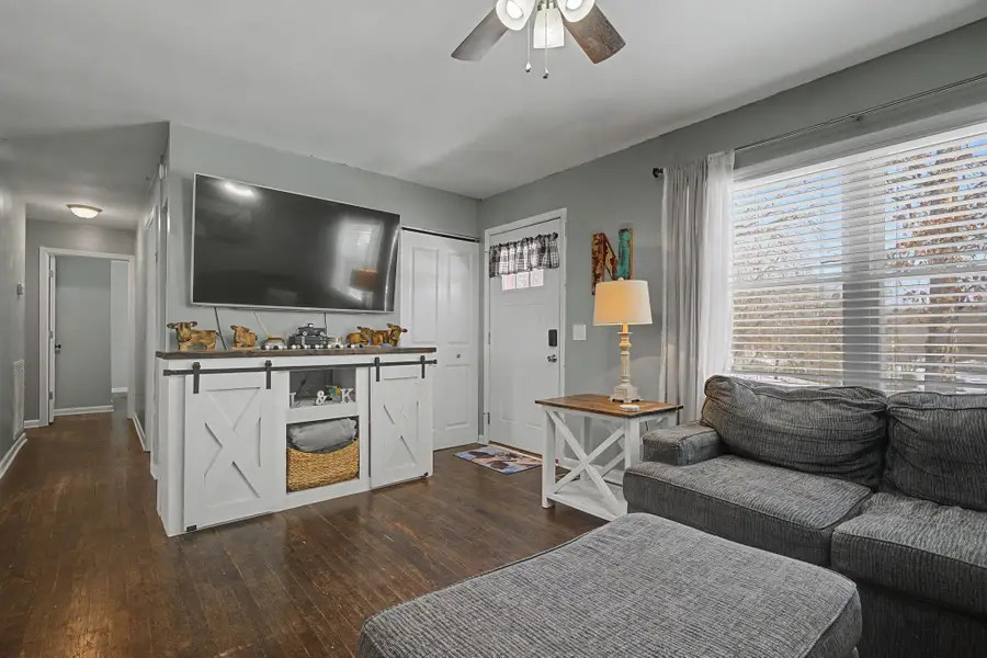 112 Valleywood Ct, Dickson, TN 37055 - #3