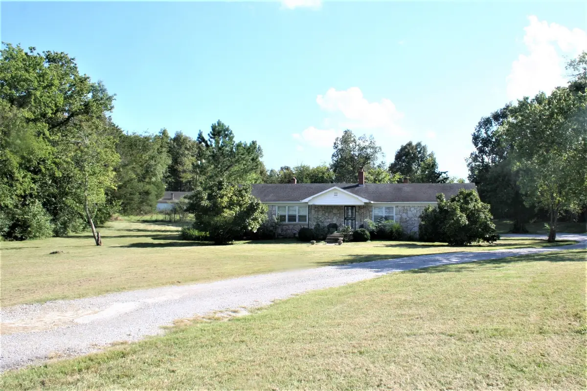 1361 E Commerce St, Lewisburg, TN 37091 - Image #1