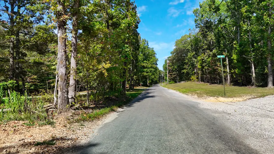 0 Oak Springs Rd, Nunnelly, TN 37137 - #2