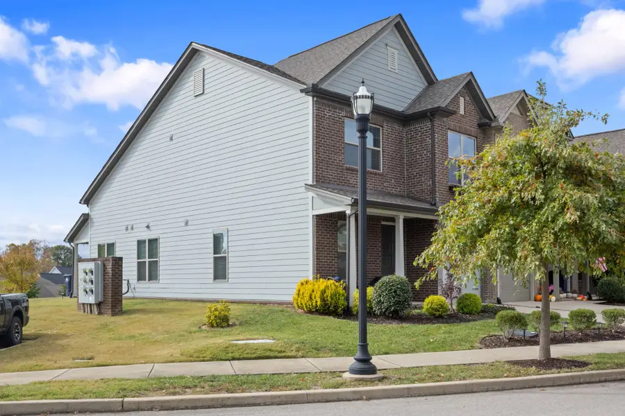 2564 Wellesley Square Dr, Thompsons Station, TN 37179 - #3