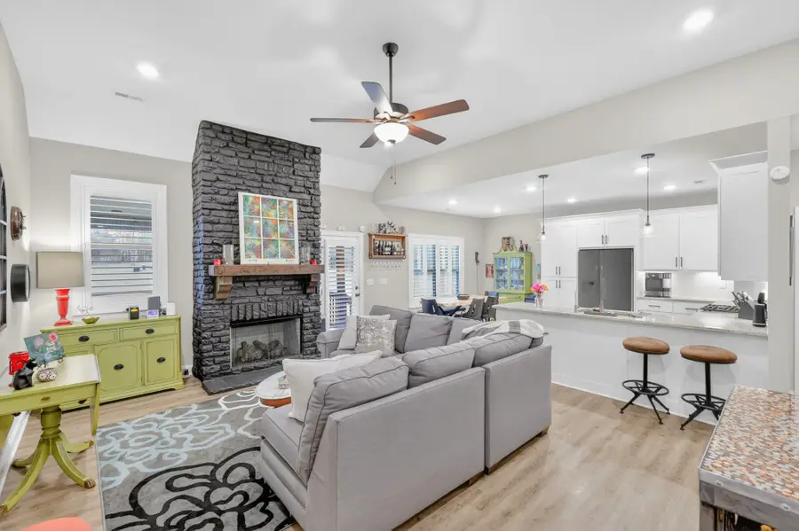 2731 W County Farm Rd, Springfield, TN 37172 - #2