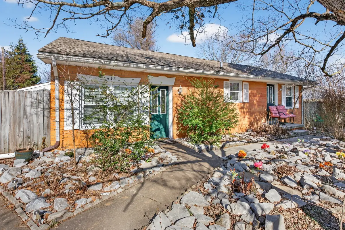 412 Millbrooke Dr, Hopkinsville, KY 42240 - #1