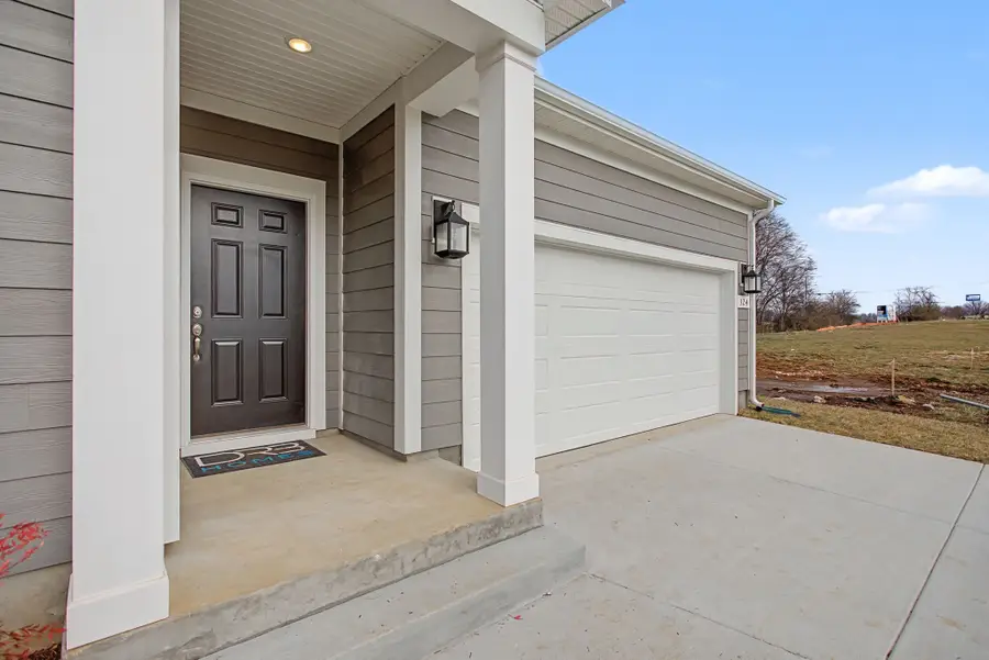 324 Black Bear Dr, Mount Pleasant, TN 38474 - #3