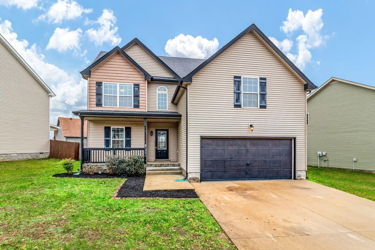 1284 Eagles View Dr, Clarksville, TN 37040 - #1