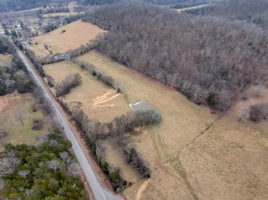 2 Normandy Rd, Normandy, TN 37360 - Image #3