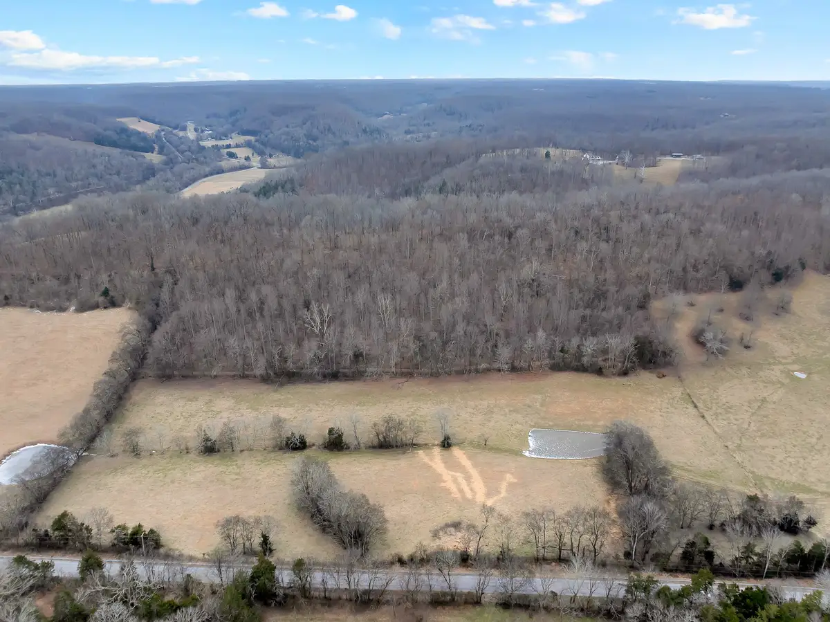 3 Normandy Rd, Normandy, TN 37360 - Image #1