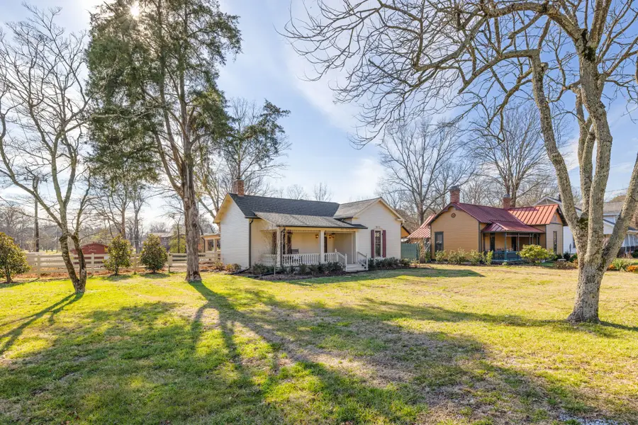426 Murfreesboro Rd, Franklin, TN 37064 - Image #2