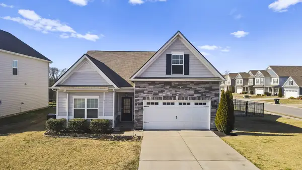 3222 Briar Chapel Dr, Murfreesboro, TN 37128