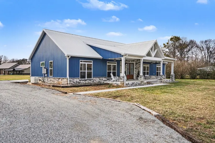 1801 Twin Caves Dr, Lewisburg, TN 37091 - Image #3