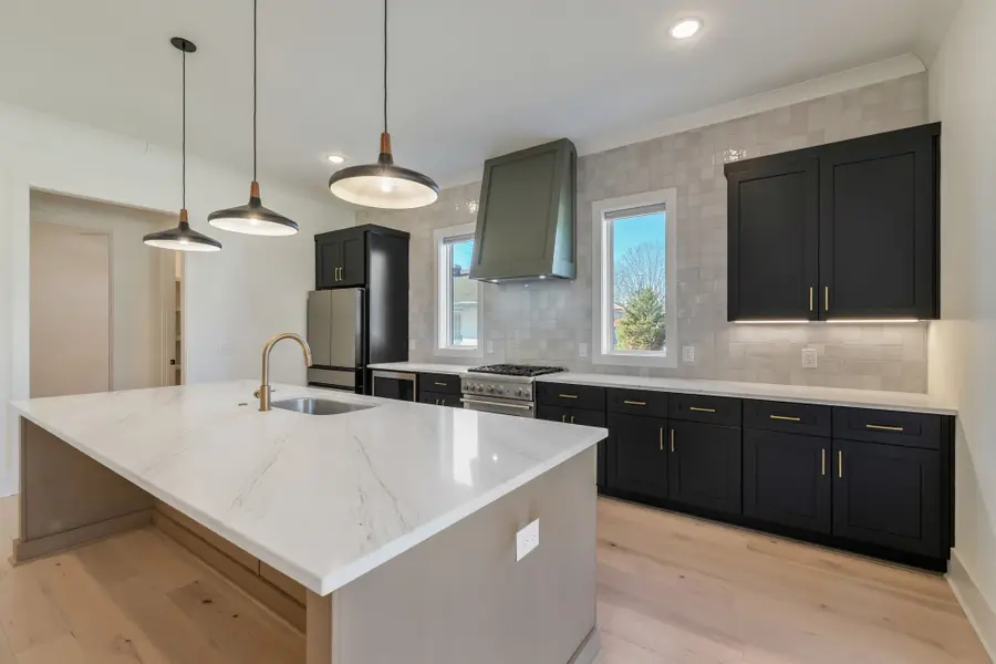 560 Highcrest Dr, Nashville, TN 37211 - #3