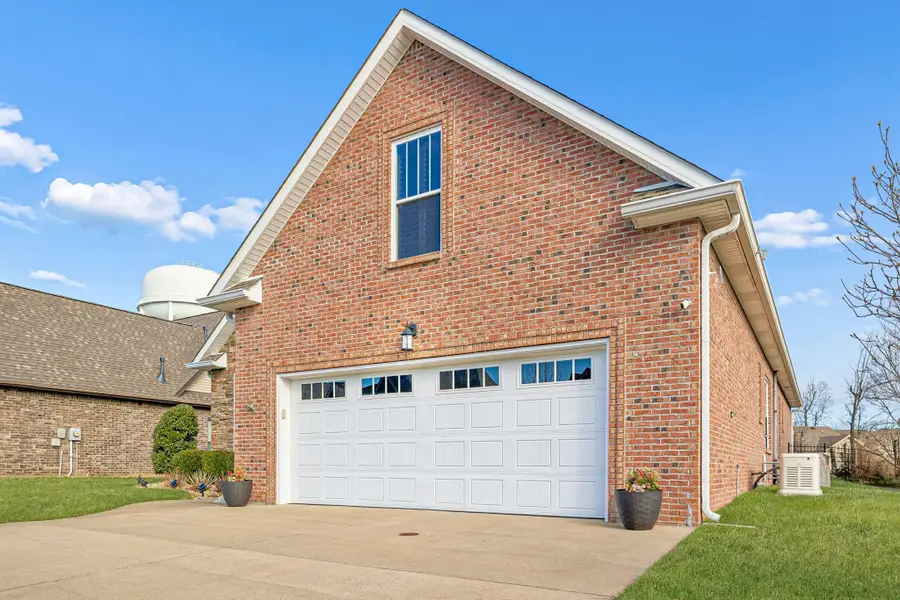 253 Dorchester Cir, Clarksville, TN 37043 - #3