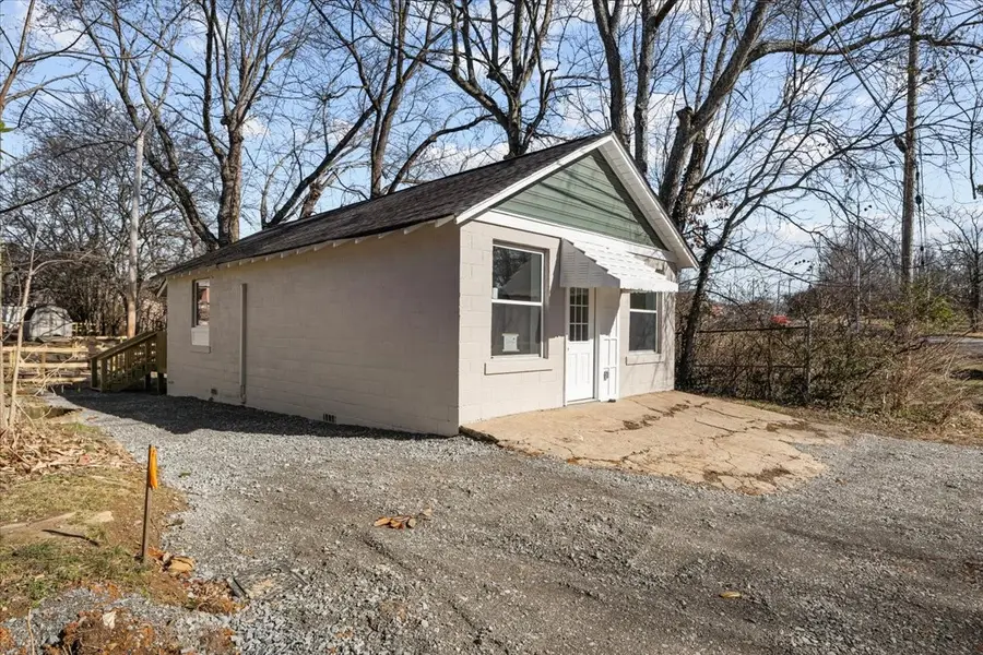 212 Church St, White Bluff, TN 37187 - #3