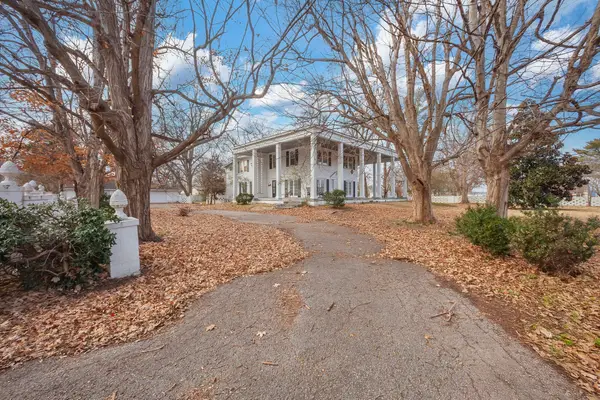 221 Poplar St, Ridgely, TN 38080