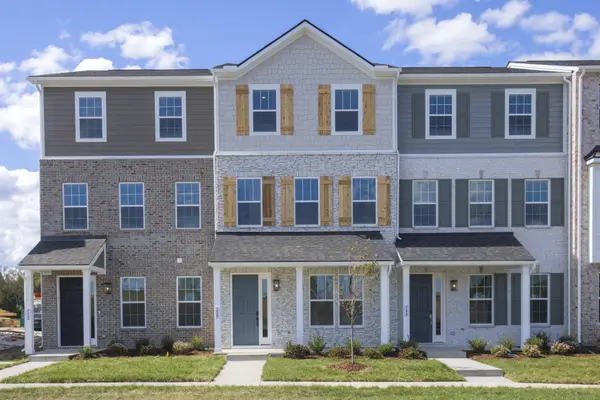 166 Barton Village Boulevard, Lebanon, TN 37090