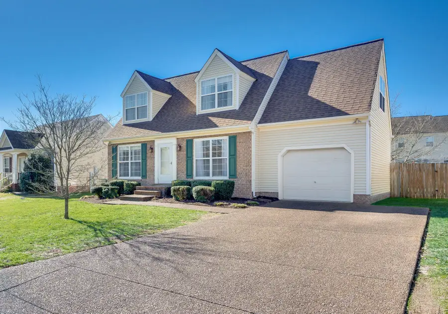 1138 Summerville Cir, Thompsons Station, TN 37179 - #2