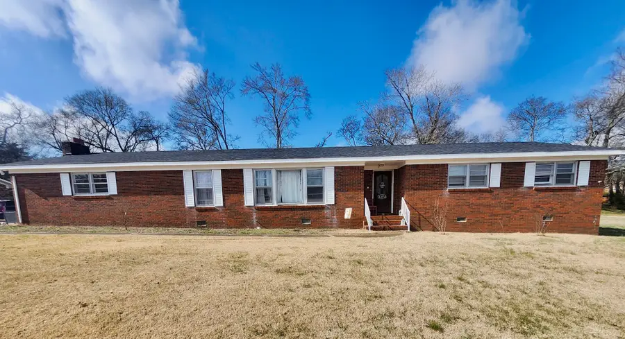 1307 Carroll Dr, Pulaski, TN 38478 - Image #2