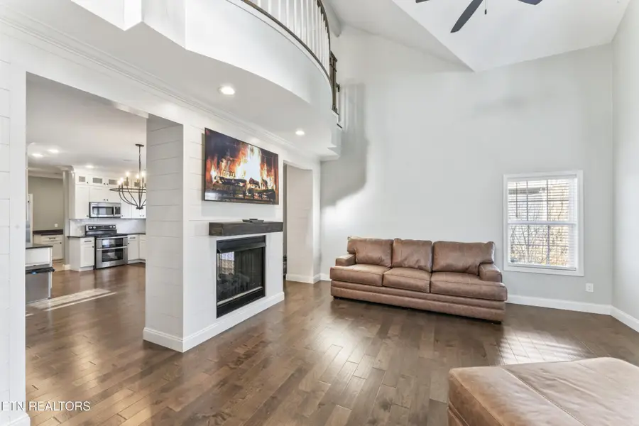 606 Eagle Bend Rd, Clinton, TN 37716 - #2