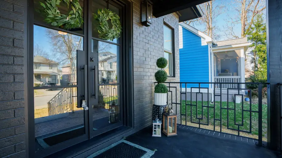 927 11th Ave N, Nashville, TN 37208 - #2