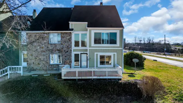 200 Raintree Dr, Hermitage, TN 37076