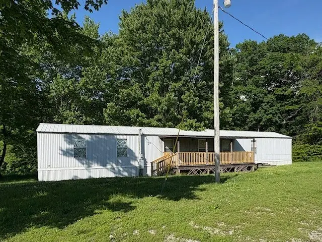 1012 Topsy Store Rd, Waynesboro, TN 38485 - #1