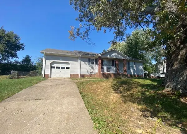 812 Washington Ave, Oak Grove, KY 42262
