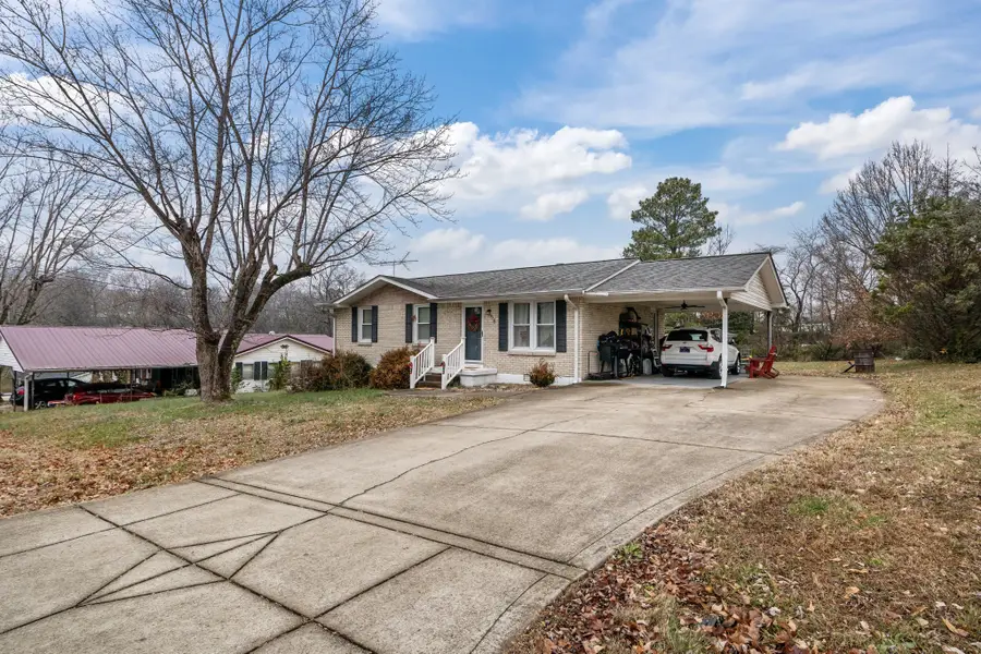 58 Florence St, McEwen, TN 37101 - #2