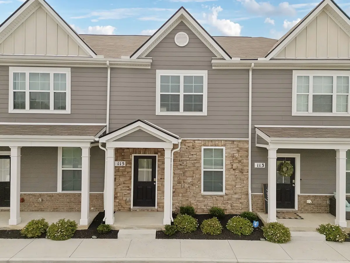 115 Grayson Cir, Chapel Hill, TN 37034 - Image #1