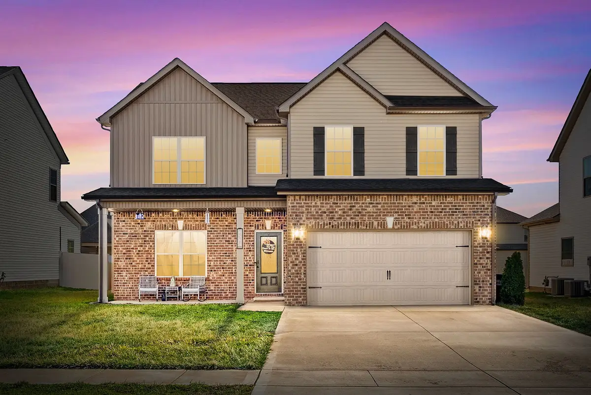 1483 Kingbird Dr, Clarksville, TN 37040 - Image #1