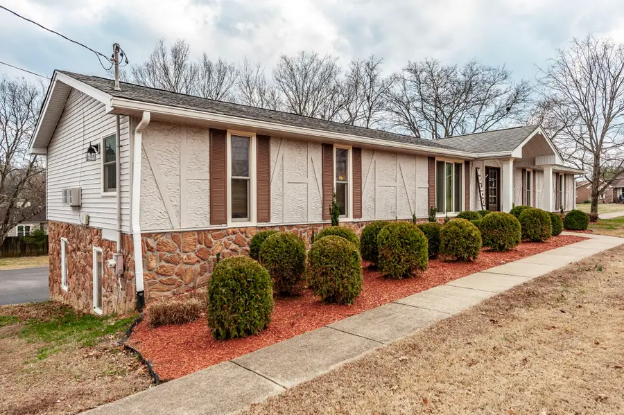 144 Allen Dr, Hendersonville, TN 37075 - #2