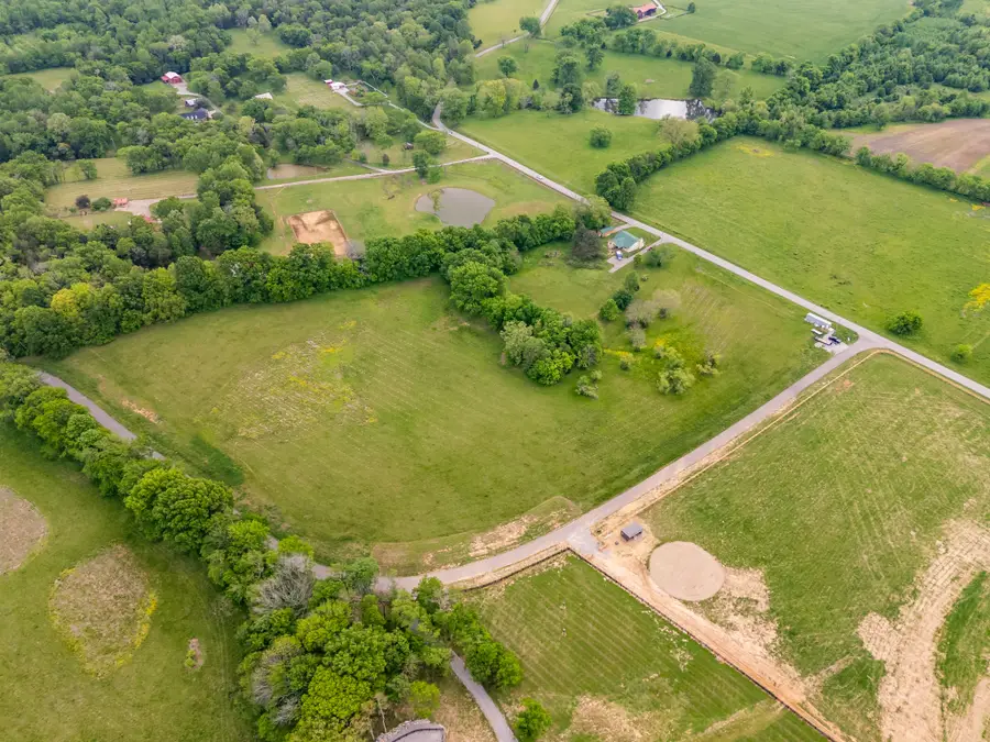 8414 Crockett Ln, College Grove, TN 37046 - #3