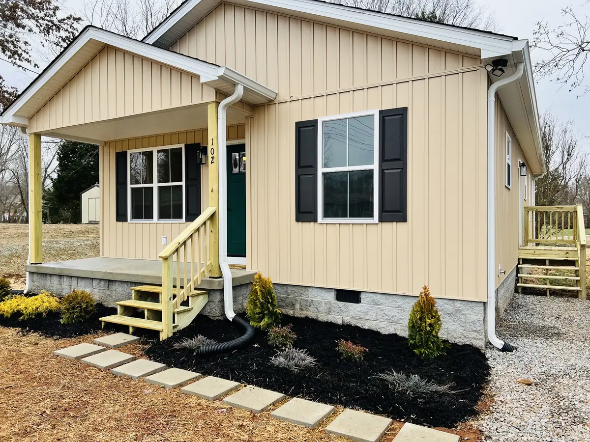 102 Sharpe St, McMinnville, TN 37110 - #1