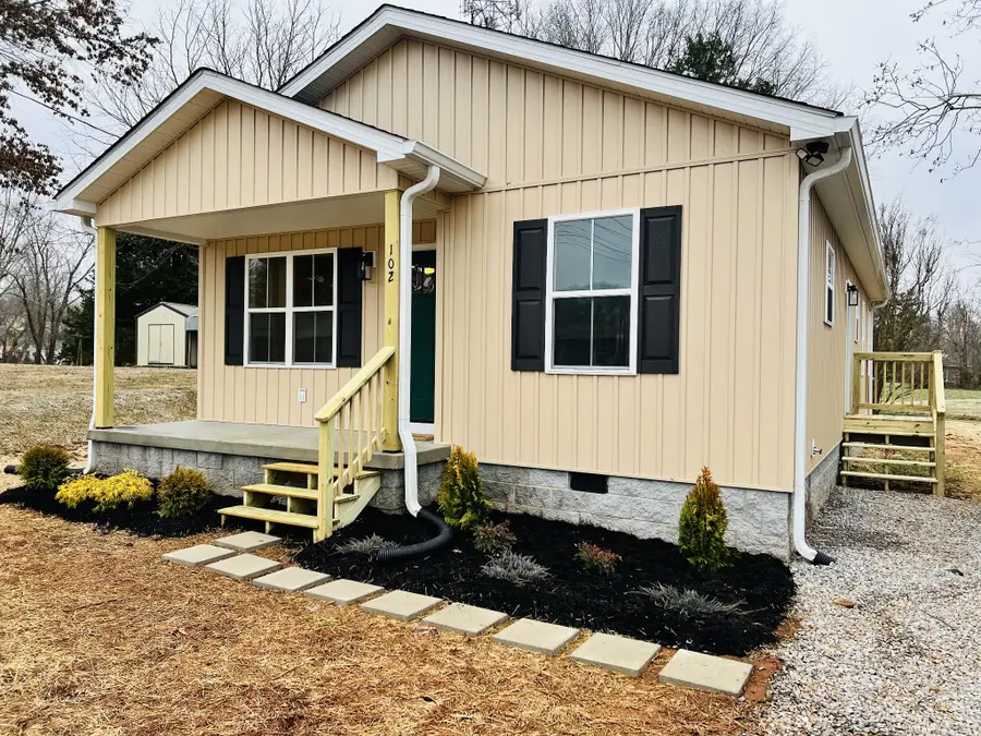 102 Sharpe St, McMinnville, TN 37110 - #3