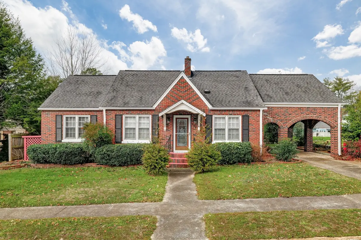 404 2nd Ave, Fayetteville, TN 37334 - Image #1