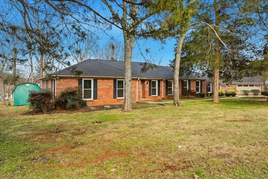 1706 Wiltshire Dr, Murfreesboro, TN 37129 - Image #2