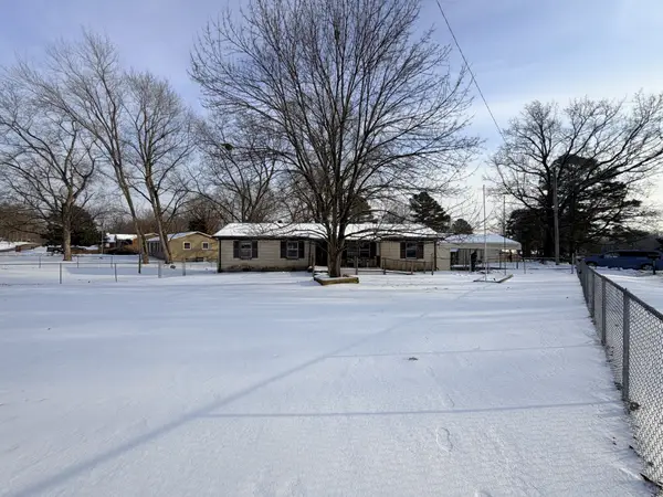 238 Pine Mountain Rd, Clarksville, TN 37042