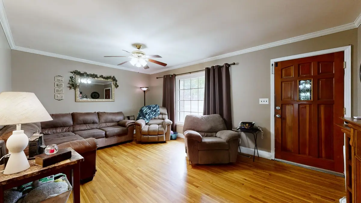 166 E Regent Dr, Clarksville, TN 37043 - #1